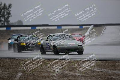 media/Nov-15-2025-CalClub SCCA (Sat) [[7bfa5a7151]]/Race/Group 4/